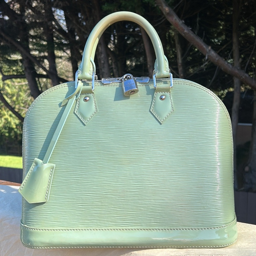 RARE Louis Vuitton Amande Green Electric Epi Leather Alma
